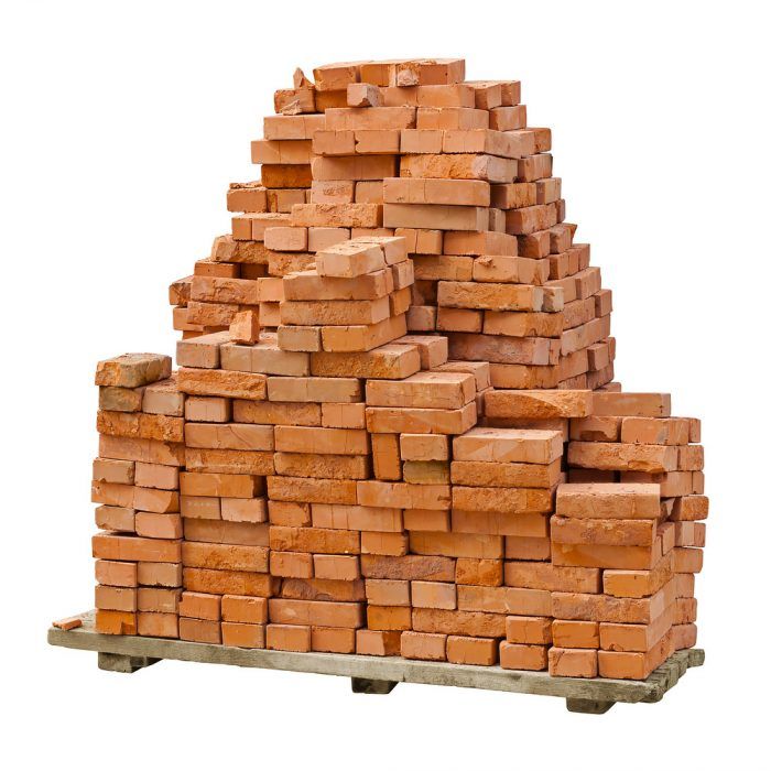 Najjednoduchšie je staré tehly kúpiť.